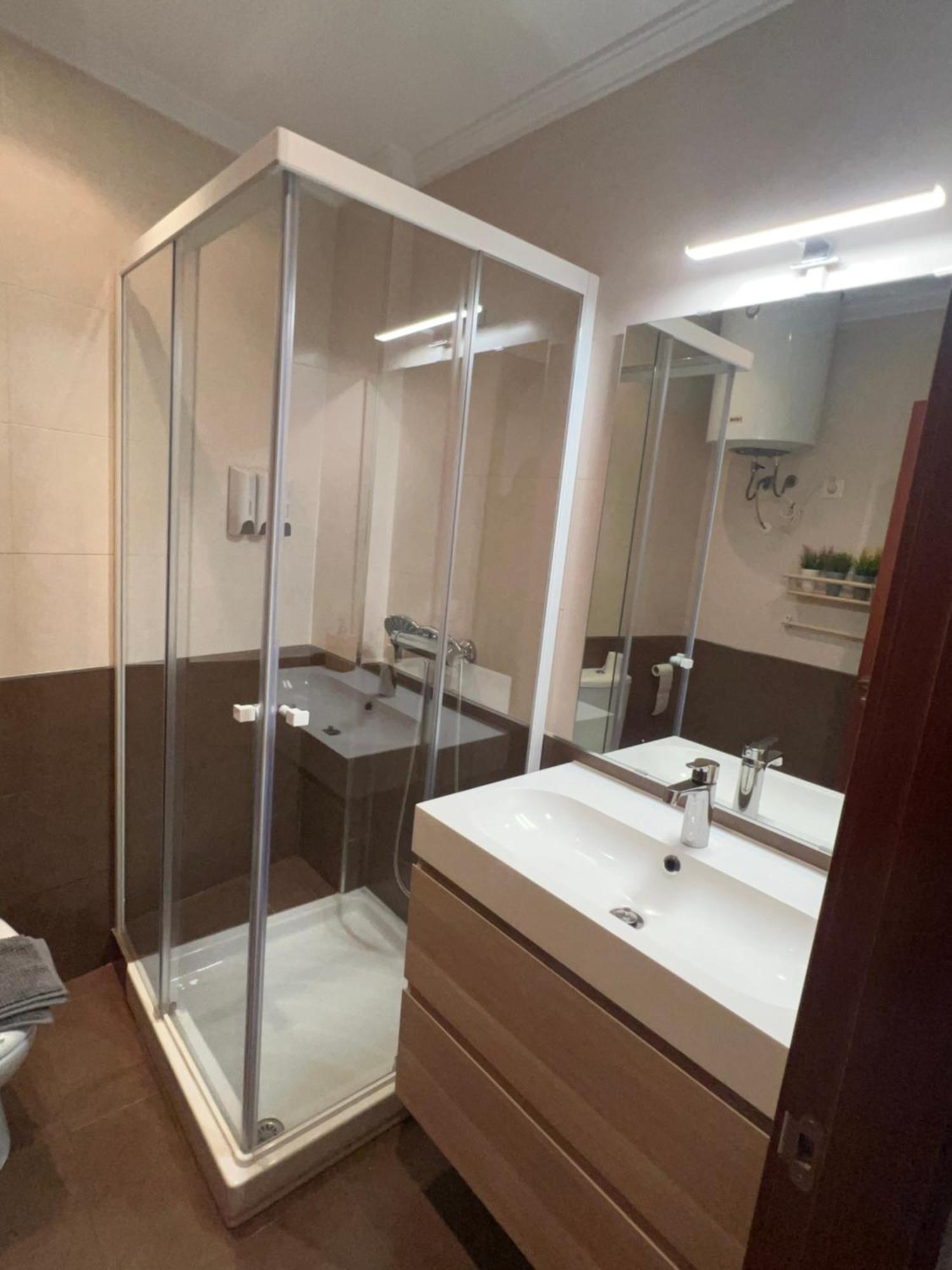 A Estrenar ,Con Vistas Al Mar Y Aparcamiento Gratis En El Casco Viejo-Centro-Zona Portuaria Apartment Виго Екстериор снимка